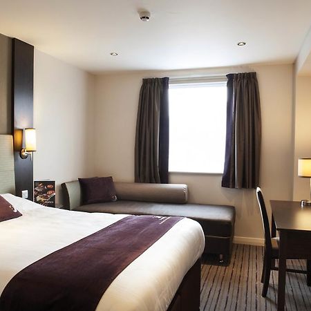 Premier Inn London King'S Cross Bagian luar foto