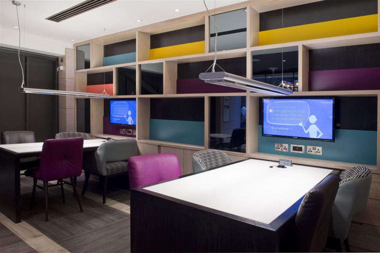 Premier Inn London King'S Cross Bagian luar foto