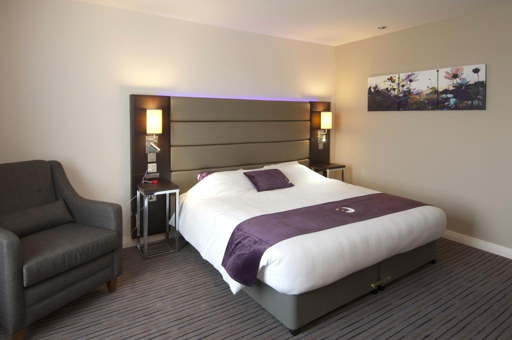 Premier Inn London King'S Cross Bagian luar foto