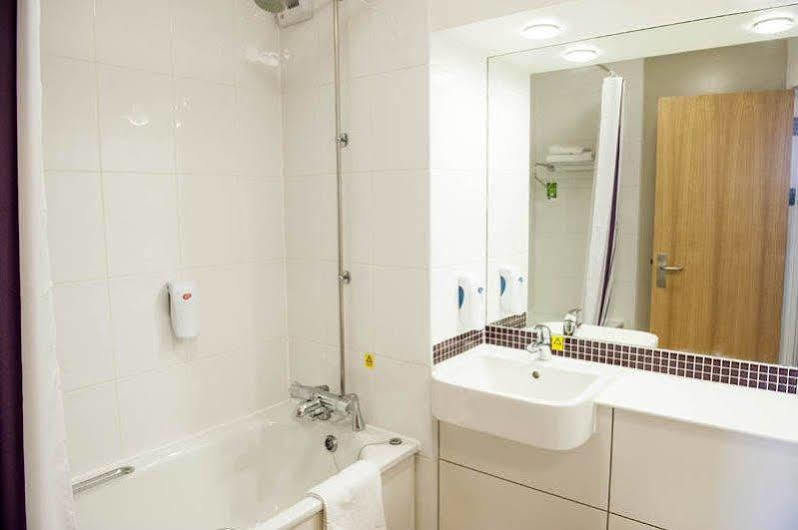 Premier Inn London King'S Cross Bagian luar foto